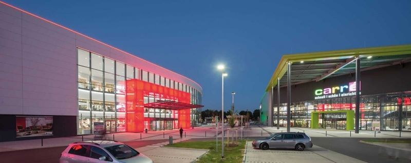Enhancing your building projects with our patented wall and parapet coping including an LED system – Image 1