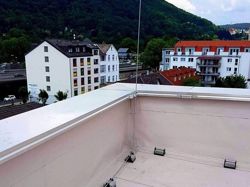 Specific considerations for lightning protection on flat roofs – Image 1